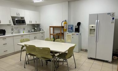 VENTA DE EDIFICIO DE OFICINAS EN 3 NIVELES EN LA ANZURES A UN COSTADO DEL HOTEL CAMINO REAL.