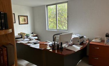 VENTA DE EDIFICIO DE OFICINAS EN 3 NIVELES EN LA ANZURES A UN COSTADO DEL HOTEL CAMINO REAL.