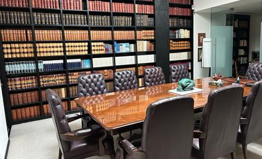 VENTA DE EDIFICIO DE OFICINAS EN 3 NIVELES EN LA ANZURES A UN COSTADO DEL HOTEL CAMINO REAL.