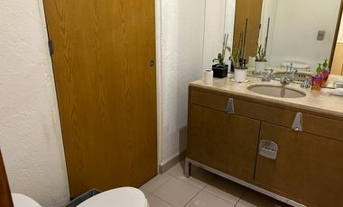 VENTA DE EDIFICIO DE OFICINAS EN 3 NIVELES EN LA ANZURES A UN COSTADO DEL HOTEL CAMINO REAL.