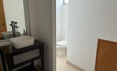 VENTA DE EDIFICIO DE OFICINAS EN 3 NIVELES EN LA ANZURES A UN COSTADO DEL HOTEL CAMINO REAL.