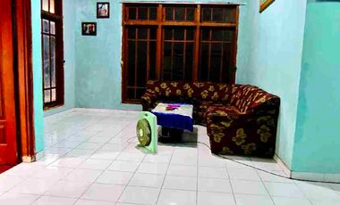 RUMAH Kunjang Kediri