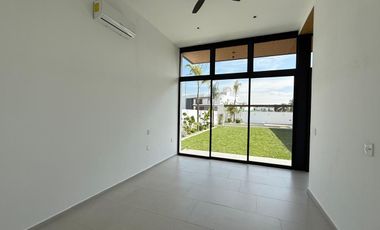 CASA EN VENTA EN FRACCIONAMIENTO LOMAS DE COCOYOC MORELOS