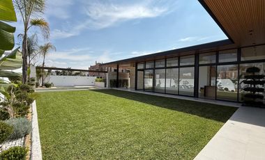 CASA EN VENTA EN FRACCIONAMIENTO LOMAS DE COCOYOC MORELOS