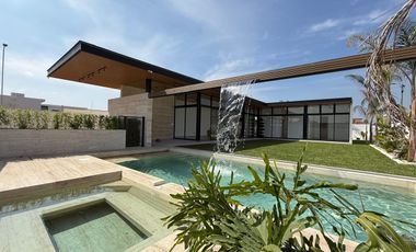 CASA EN VENTA EN FRACCIONAMIENTO LOMAS DE COCOYOC MORELOS