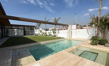 CASA EN VENTA EN FRACCIONAMIENTO LOMAS DE COCOYOC MORELOS