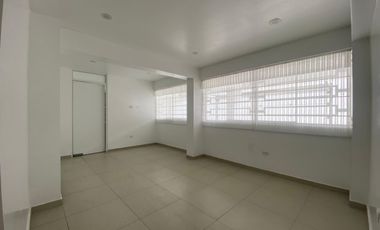 🏡 DEPARTAMENTO EN VENTA – SURCO | PRIMER PISO (AÑO 2020) 🌿