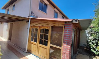 Excelente Casa en Condominio 4 Dormitorios, Quilicura