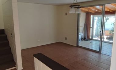 Excelente Casa en Condominio 4 Dormitorios, Quilicura