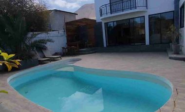 Vendo Hermosa y Agradable Casa 435 mts², 6Dormitorios 6Baños 3Estacionamientos