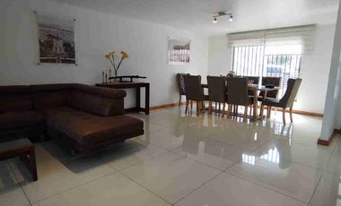 Vendo Hermosa y Agradable Casa 435 mts², 6Dormitorios 6Baños 3Estacionamientos