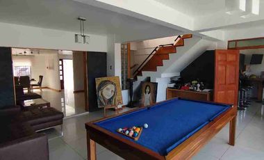 Vendo Hermosa y Agradable Casa 435 mts², 6Dormitorios 6Baños 3Estacionamientos