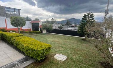 Arriendo casa Independiente sector La y de Puembo