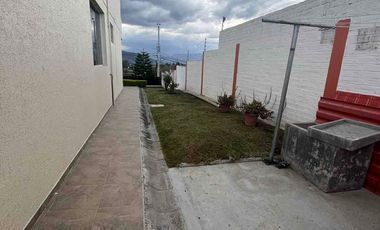 Arriendo casa Independiente sector La y de Puembo