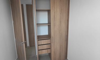 Se arrienda apartamento en Río Alto