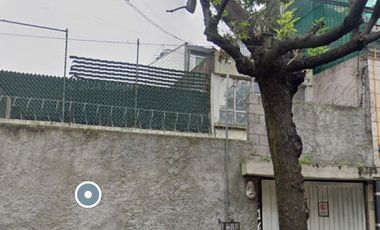 Casa para remodelar o tirar en San Pedro de los pinos!