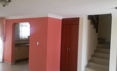 Se Vende casa, 4 habitaciones sector La Armenia.  Valle de los Chillos, Ecuador