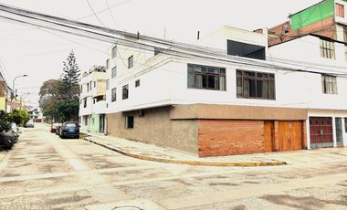 Casa en urbanización Elio, Cercado