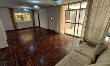 Casa en urbanización Elio, Cercado