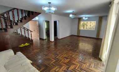 Casa en urbanización Elio, Cercado