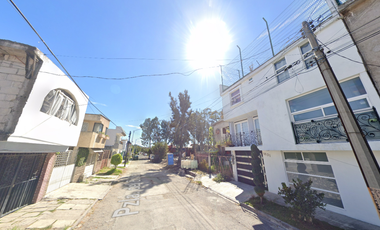 OPORTUNIDAD EN PLAZAS AMALUCAN: Casa en Plazuela Privada. ¡Junto al Cerro de Amalucan!