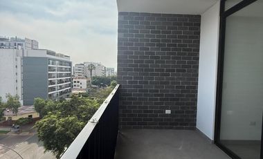 Departamento de Estreno con salida a parque privado Naciones Unidas