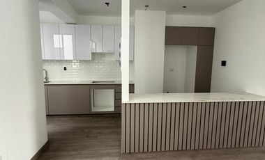 Departamento de Estreno con salida a parque privado Naciones Unidas