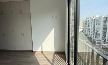 Departamento de Estreno con salida a parque privado Naciones Unidas