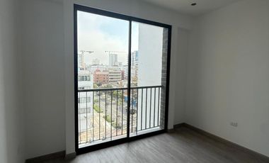 Departamento de Estreno con salida a parque privado Naciones Unidas