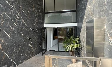 Departamento de Estreno con salida a parque privado Naciones Unidas