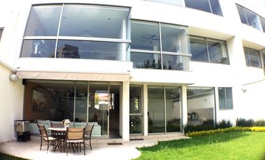 Jardines en la Montaña residencia moderna en renta