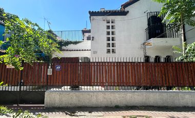 Casa Comercial 6 Privados 3 Baños Y Estacionamientos. Ñuñoa