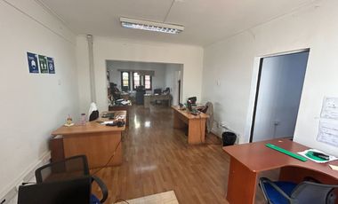 Casa Comercial 6 Privados 3 Baños Y Estacionamientos. Ñuñoa