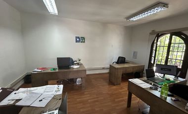 Casa Comercial 6 Privados 3 Baños Y Estacionamientos. Ñuñoa