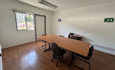 Casa Comercial 6 Privados 3 Baños Y Estacionamientos. Ñuñoa