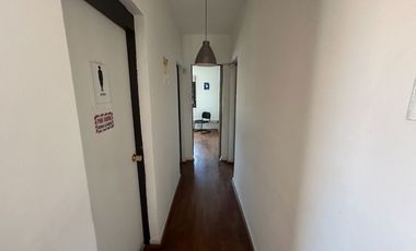 Casa Comercial 6 Privados 3 Baños Y Estacionamientos. Ñuñoa