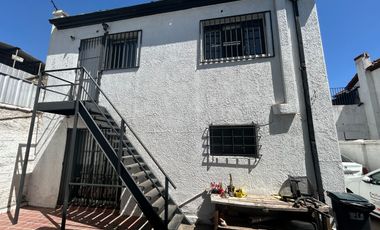 Casa Comercial 6 Privados 3 Baños Y Estacionamientos. Ñuñoa