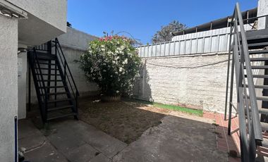 Casa Comercial 6 Privados 3 Baños Y Estacionamientos. Ñuñoa