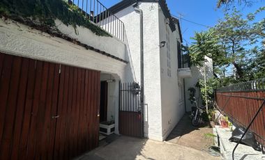 Casa Comercial 6 Privados 3 Baños Y Estacionamientos. Ñuñoa