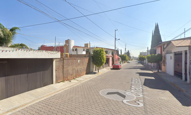 ¡Oportunidad de Inversión! Casa en Remate Bancario Aproveche esta excelente oportunidad de adquisición mediante remate bancario. Propiedad con alto po