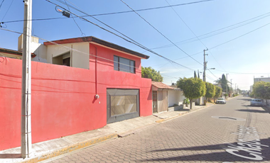 ¡Oportunidad de Inversión! Casa en Remate Bancario Aproveche esta excelente oportunidad de adquisición mediante remate bancario. Propiedad con alto po