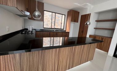 RENTA DE CASA DE 4 RECAMARAS EN ZANDA VISTA ESPECTACULAR