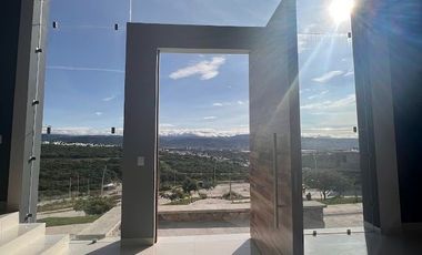 RENTA DE CASA DE 4 RECAMARAS EN ZANDA VISTA ESPECTACULAR