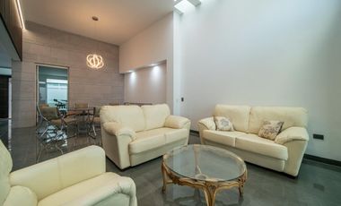 CASA EN VENTA DE UN PISO AL NORTE DE AGUASCALIENTES NO COTO CERCA DEL TEC