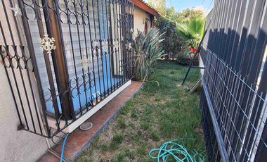 Hermosa Casa 3 Dormitorios, 2 baños, 2 Estacionamientos