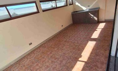 Hermosa Casa 3 Dormitorios, 2 baños, 2 Estacionamientos