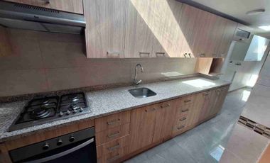 Hermosa Casa 3 Dormitorios, 2 baños, 2 Estacionamientos