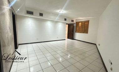 CASA EN RENTA 4 RECAMARAS, 3.5 BAÑOS, CERCA DEL CONSULADO AMERICANO