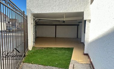 CASA EN RENTA 4 RECAMARAS, 3.5 BAÑOS, CERCA DEL CONSULADO AMERICANO