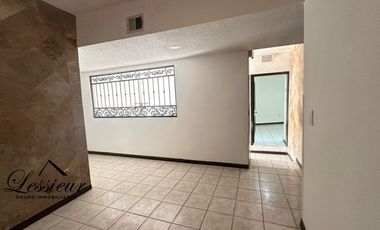 CASA EN RENTA 4 RECAMARAS, 3.5 BAÑOS, CERCA DEL CONSULADO AMERICANO